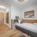 Summit Seefeld Ξενοδοχείο με διαμερίσματα 4*