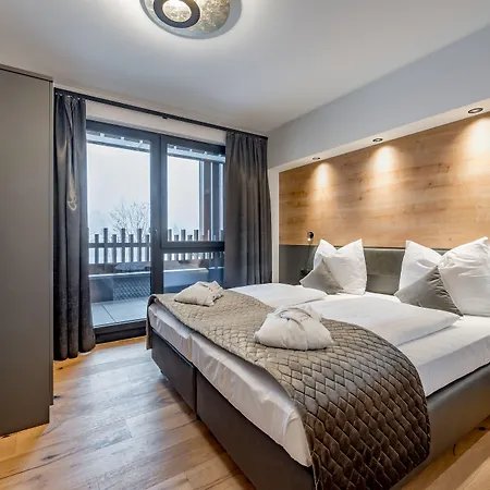 Summit Seefeld 4*